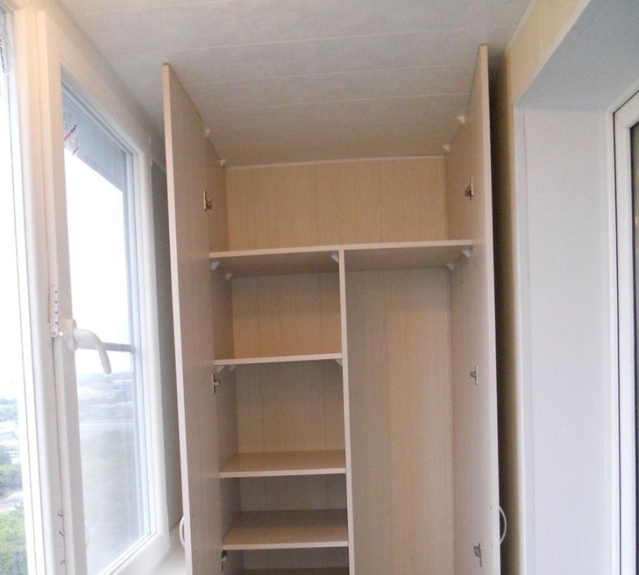 Хозяйственный шкаф на балкон