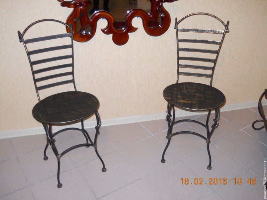 Кованый табурет