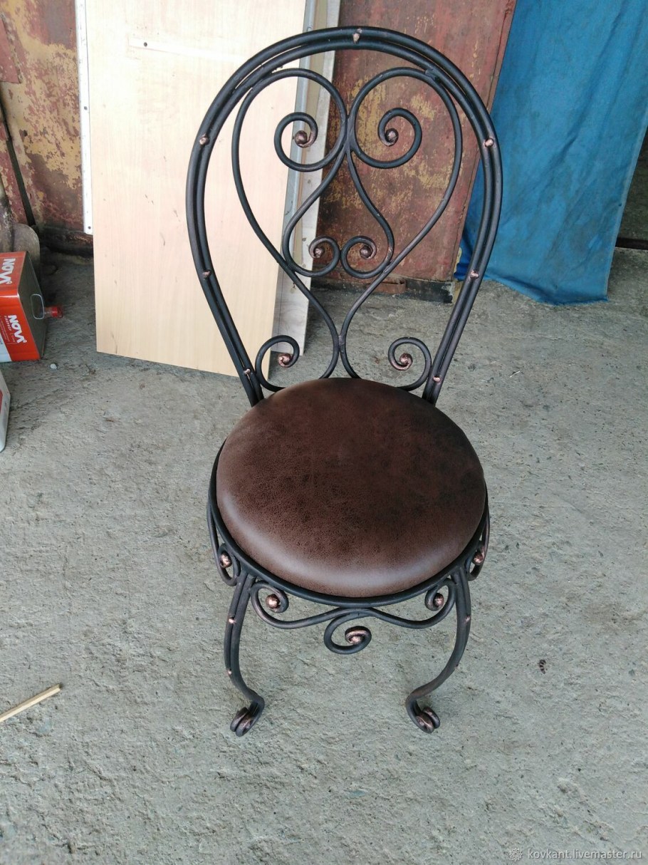 Кованые табуретки