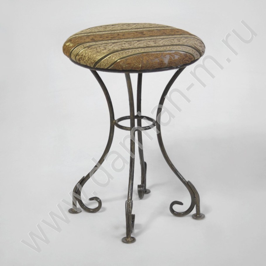 Кованые табуретки
