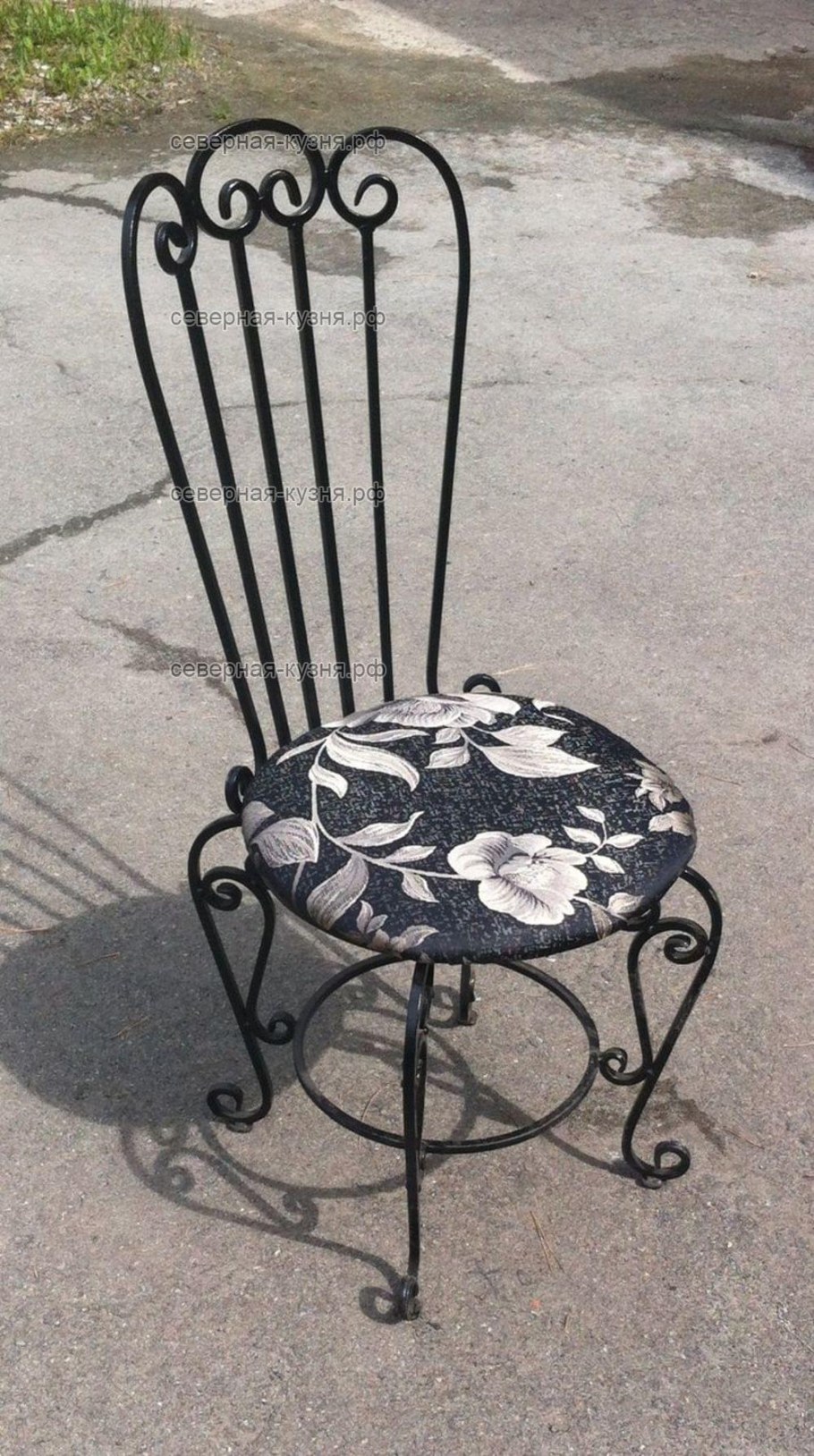 Элементы художественной ковки для стула