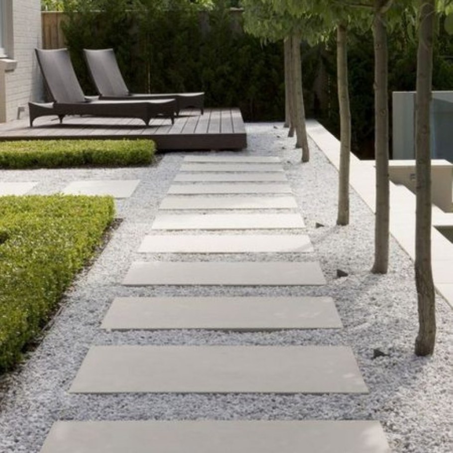 Плиточное мощение садовой дорожки